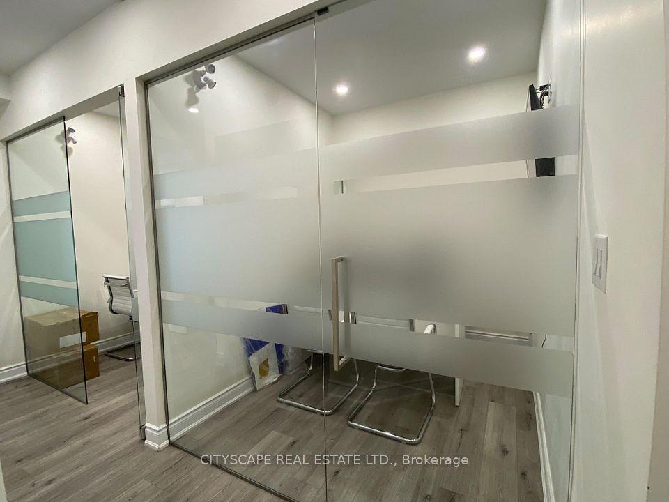 10 Sky Harbour Drive, Brampton, ON L6Y 0V7 12