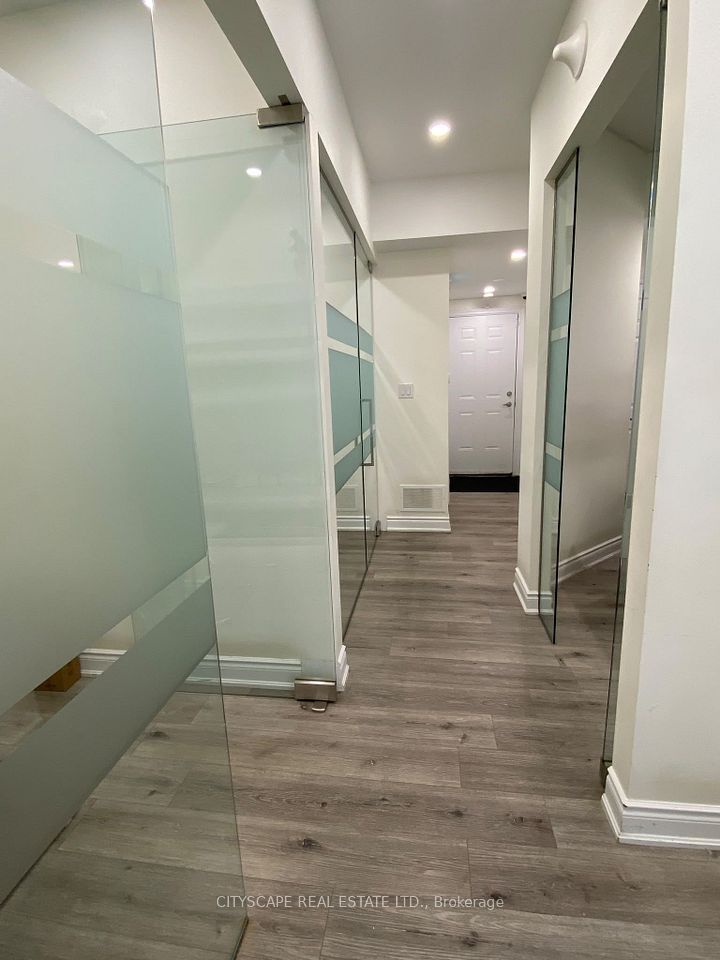 10 Sky Harbour Drive, Brampton, ON L6Y 0V7 10