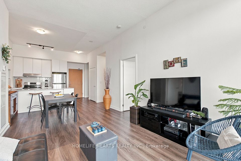 2520 Eglinton Avenue W 1412, Mississauga, ON L5M 0Y4 23