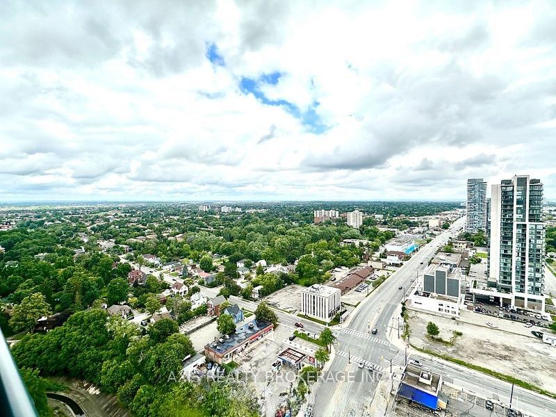 100 John Street 2509, Brampton, ON L6W 0A8 12