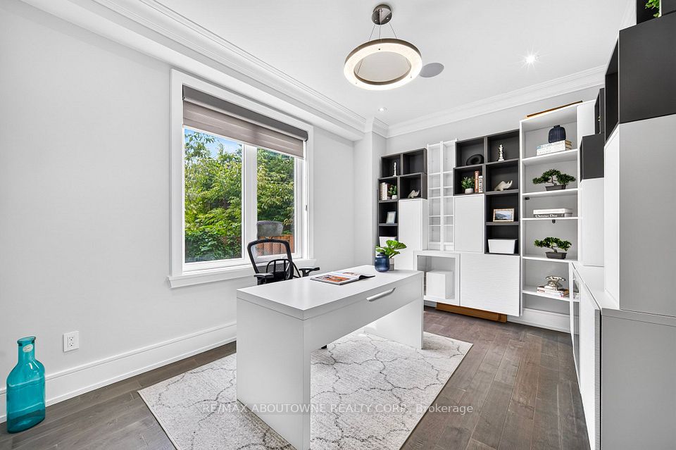 408 Seabourne Drive, Oakville, ON L6L 4G1 15
