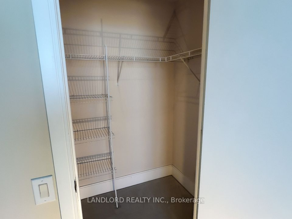 25 Viking Lane 1651, Toronto, ON M9B 0A1 13