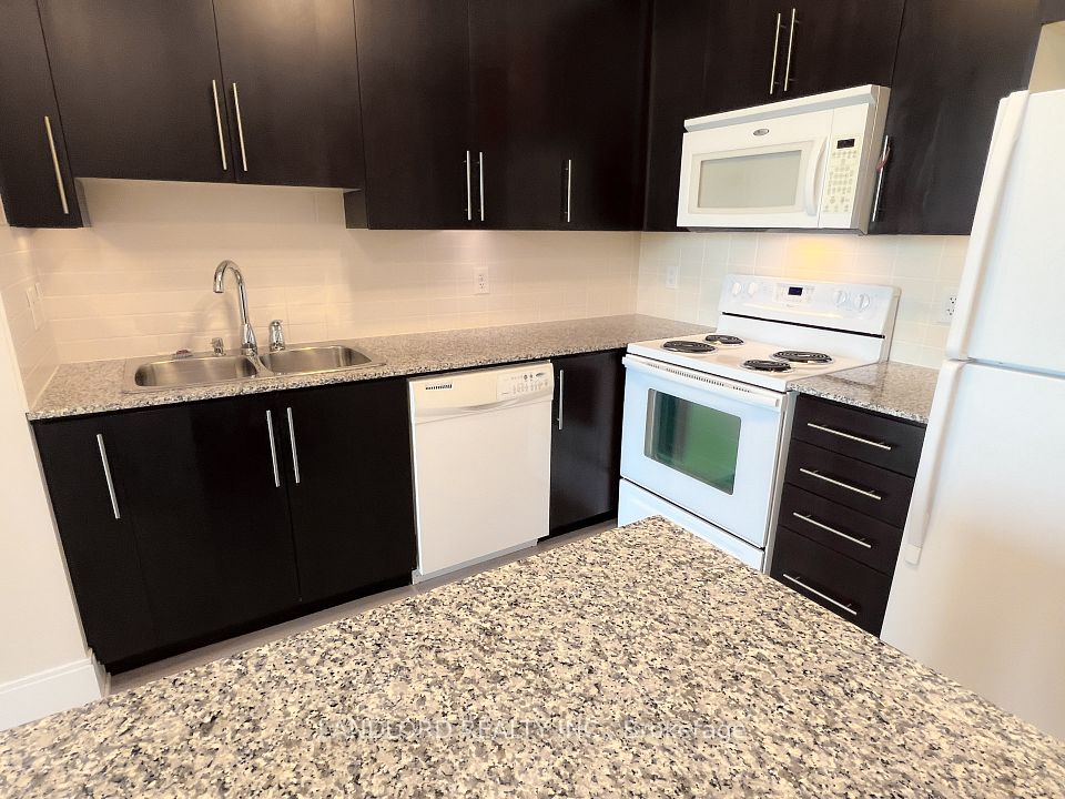 25 Viking Lane 1651, Toronto, ON M9B 0A1 2