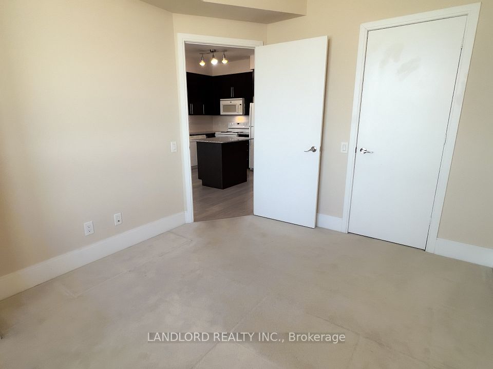 25 Viking Lane 1651, Toronto, ON M9B 0A1 12