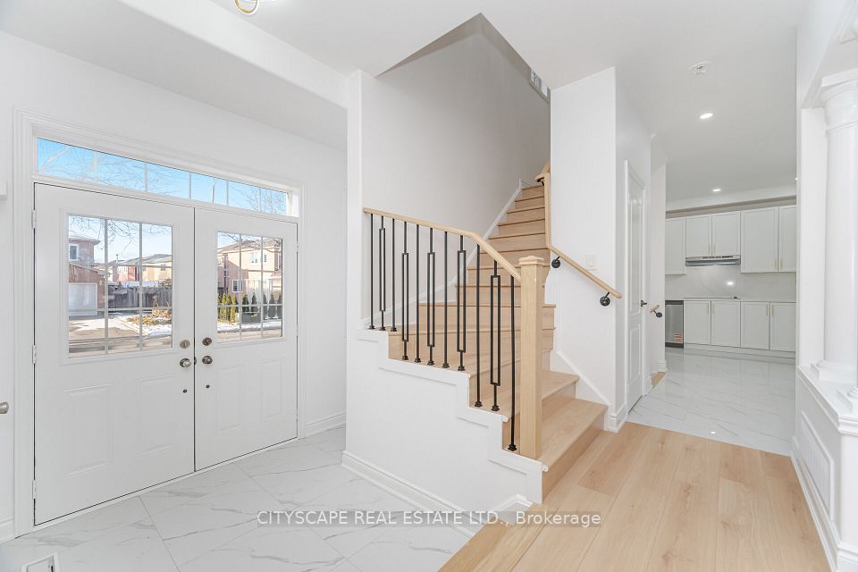 5843 Prairie Circle, Mississauga, ON L5N 6B4 19