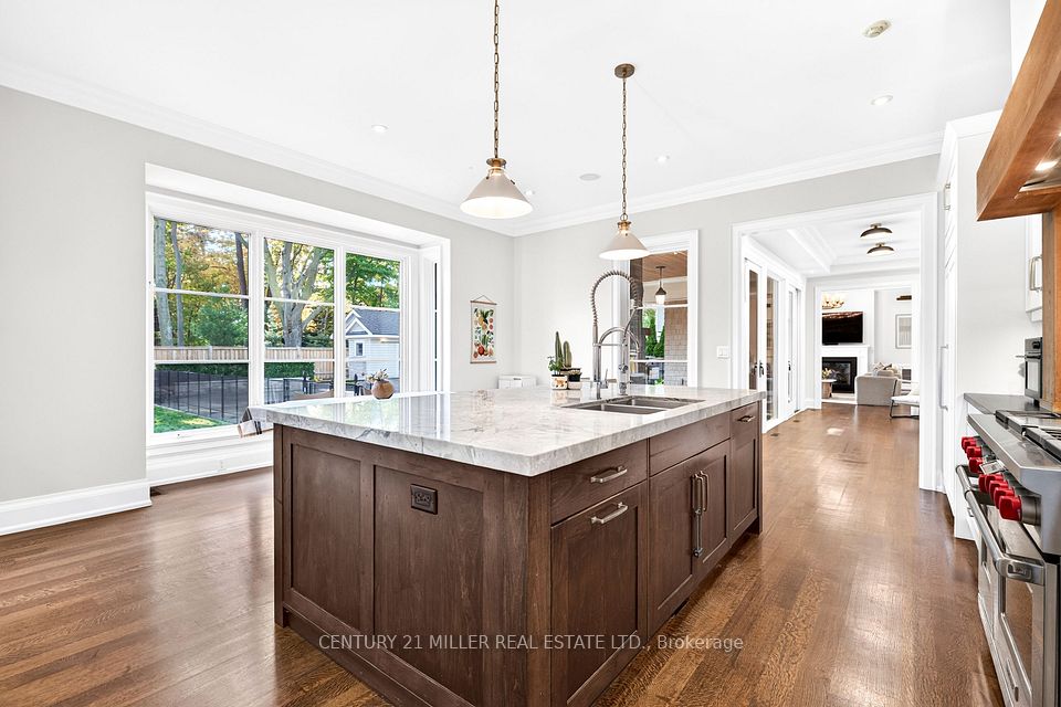416 Wedgewood Drive, Oakville, ON L6J 4S4 12