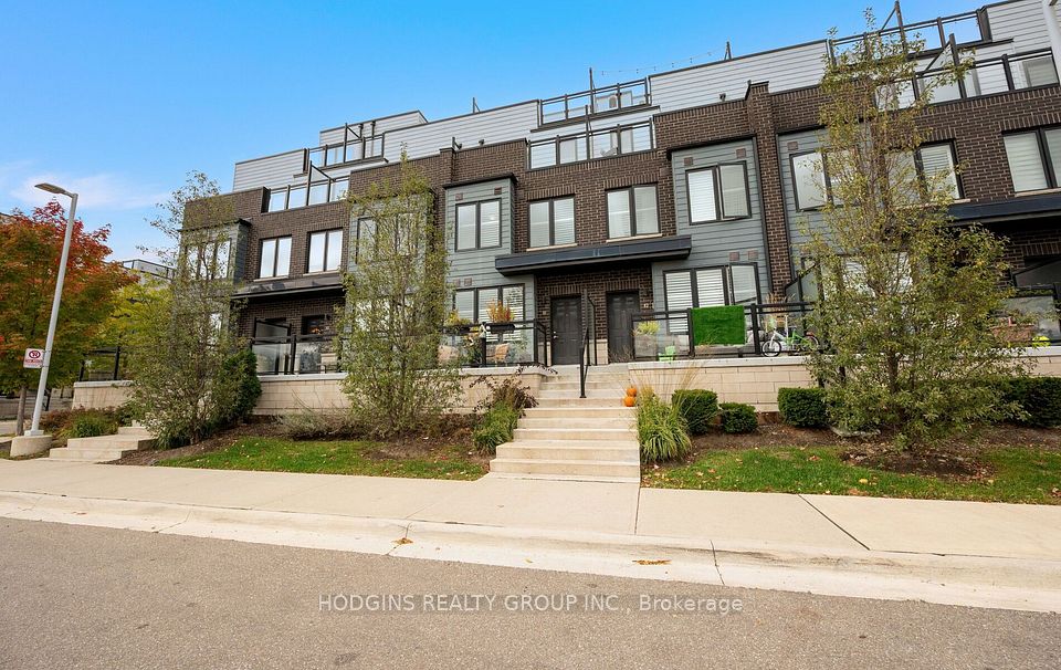 2255 MCNAB Lane 11, Mississauga, ON L5J 0B3 2