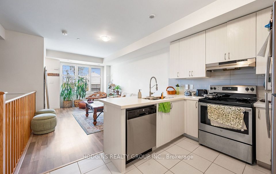 2255 MCNAB Lane 11, Mississauga, ON L5J 0B3 12