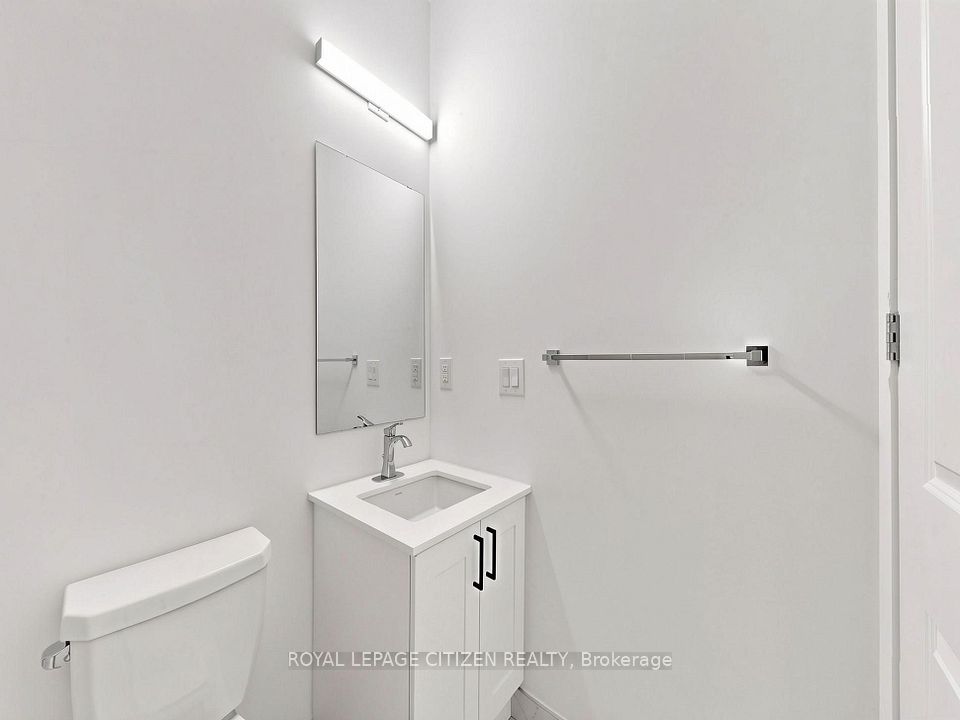 1063 Douglas McCurdy Common 709, Mississauga, ON L5G 0C5 20