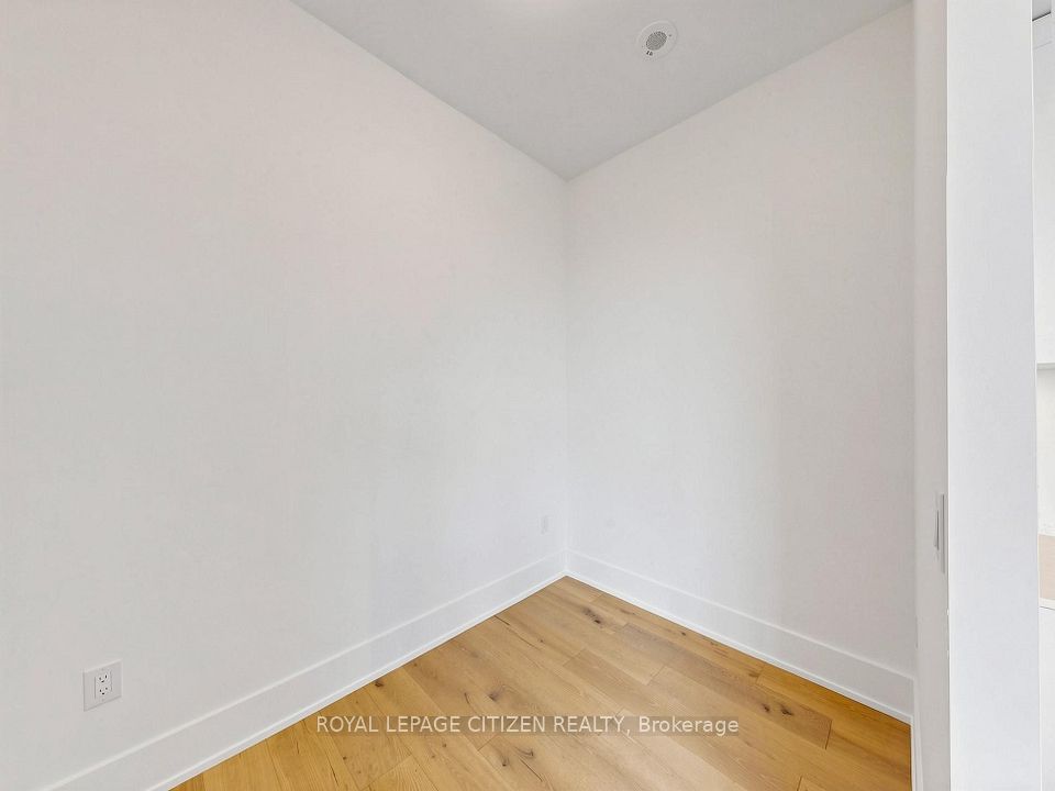 1063 Douglas McCurdy Common 709, Mississauga, ON L5G 0C5 15
