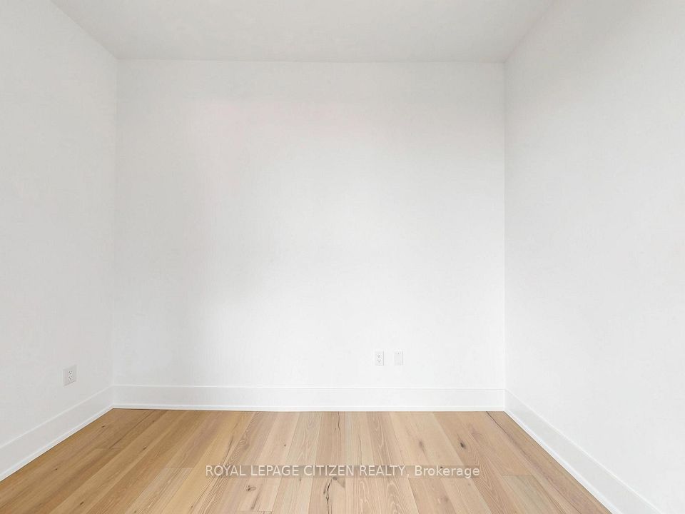 1063 Douglas McCurdy Common 709, Mississauga, ON L5G 0C5 17