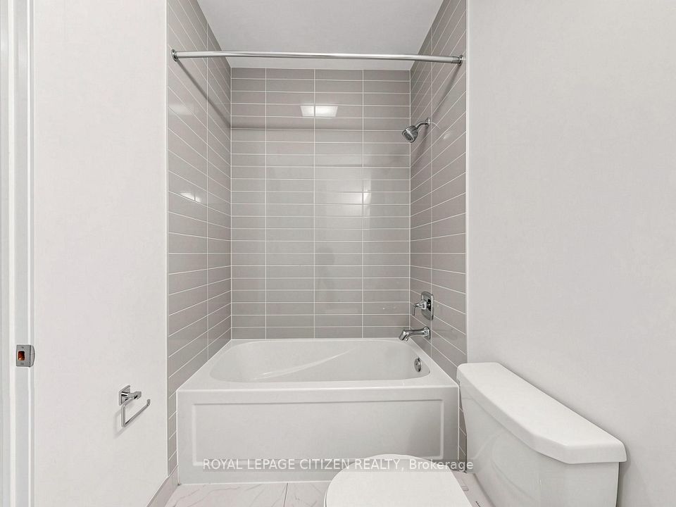 1063 Douglas McCurdy Common 709, Mississauga, ON L5G 0C5 21