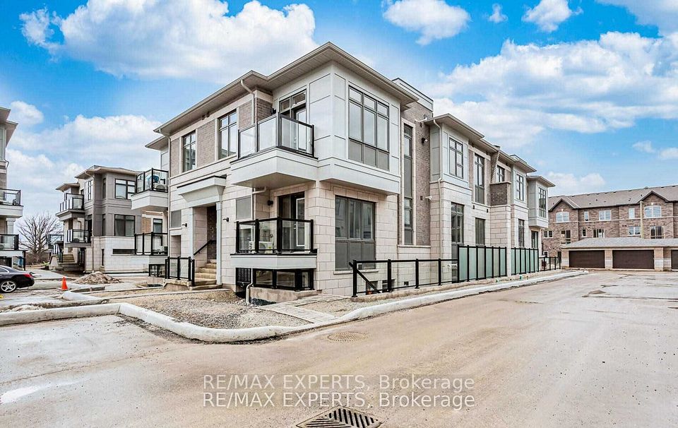 Condo Townhouse at 50 Halliford Place 608, Brampton, ON L6P 4R1