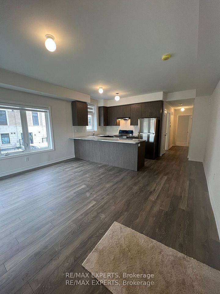 50 Halliford Place 608, Brampton, ON L6P 4R1 2
