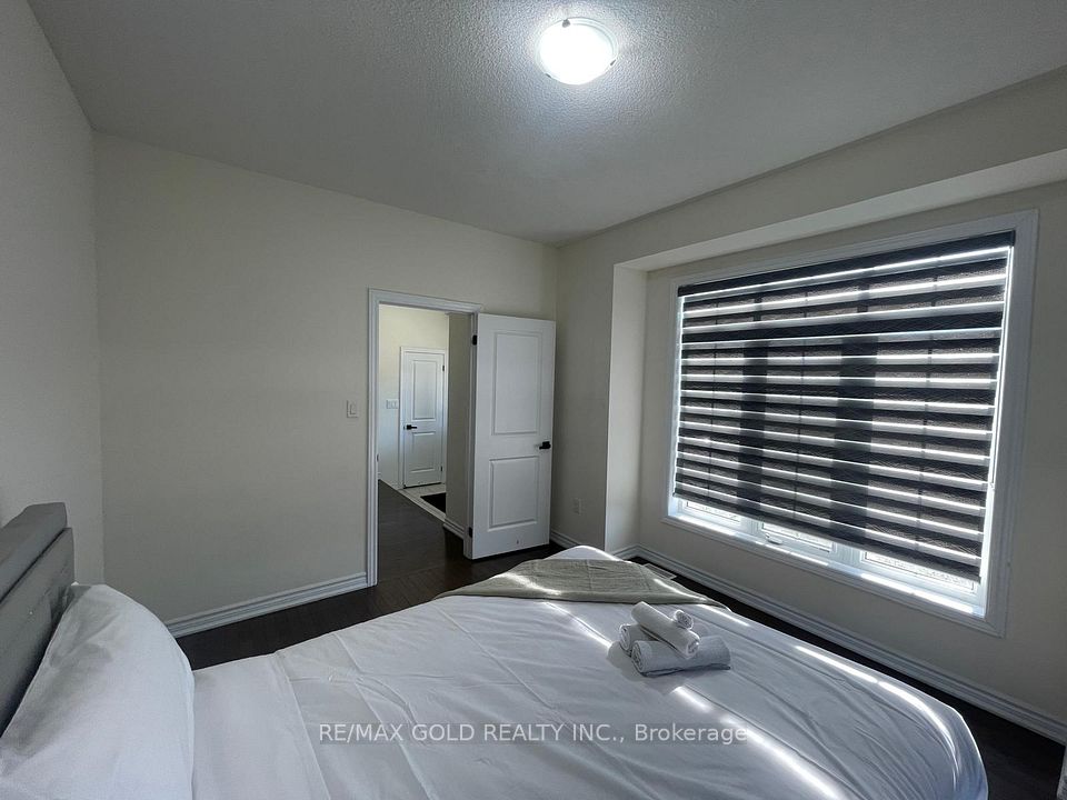 537 Veterans Drive, Brampton, ON L7A 5A6 19