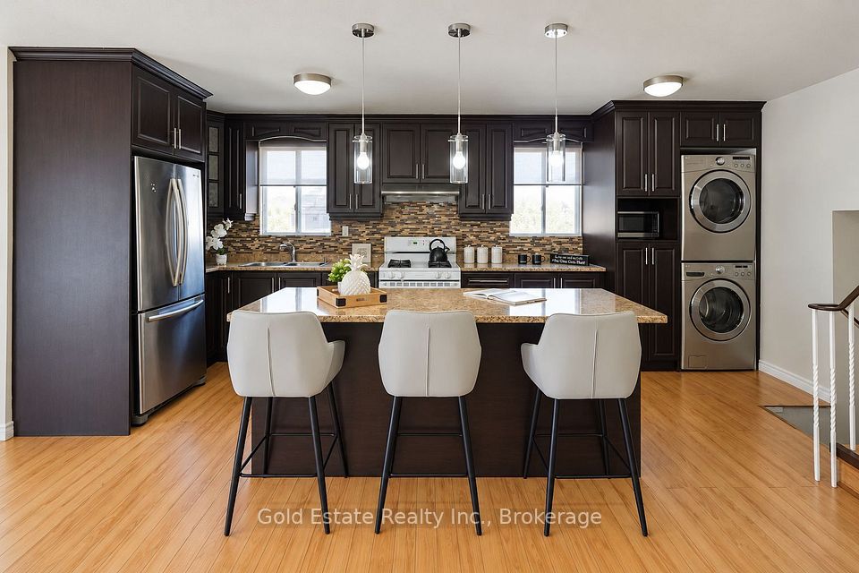 44 Bruce Beer Drive, Brampton, ON L6V 2W7 11