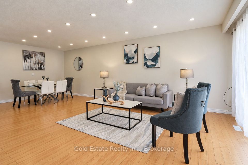 44 Bruce Beer Drive, Brampton, ON L6V 2W7 5