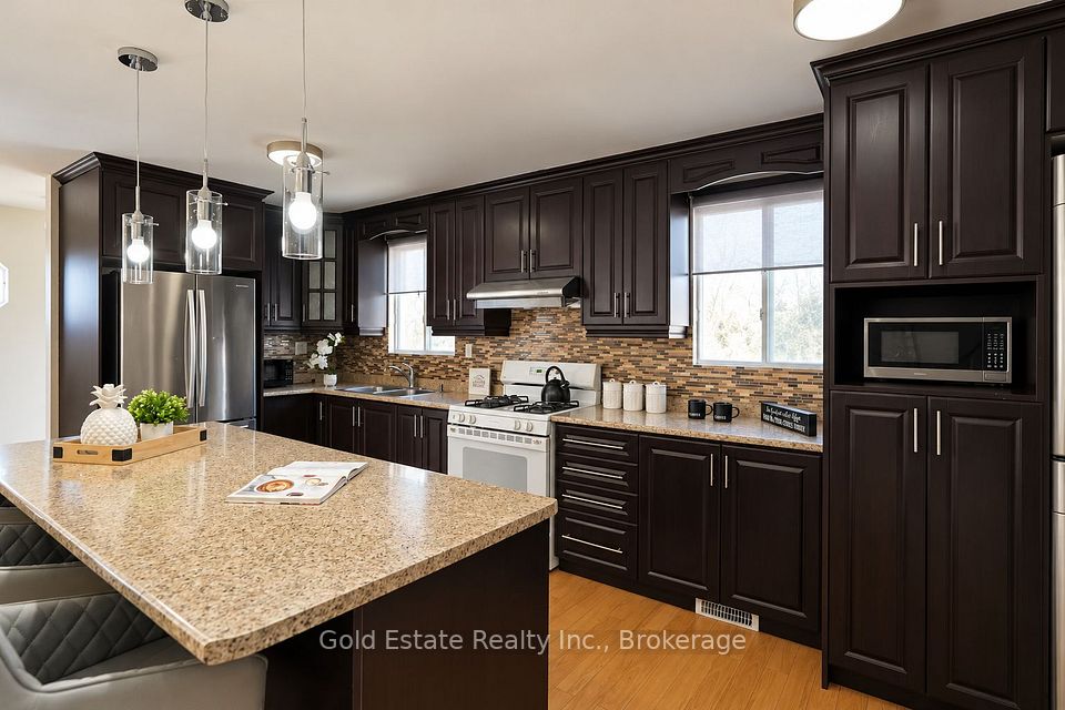 44 Bruce Beer Drive, Brampton, ON L6V 2W7 12