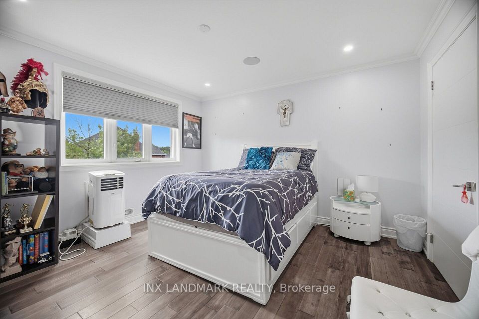 1497 Bancroft Drive, Mississauga, ON L5V 1M3 24