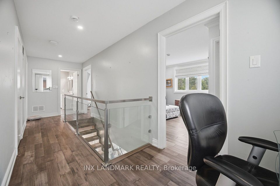 1497 Bancroft Drive, Mississauga, ON L5V 1M3 19