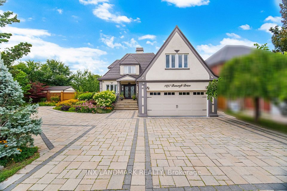 1497 Bancroft Drive, Mississauga, ON L5V 1M3 2