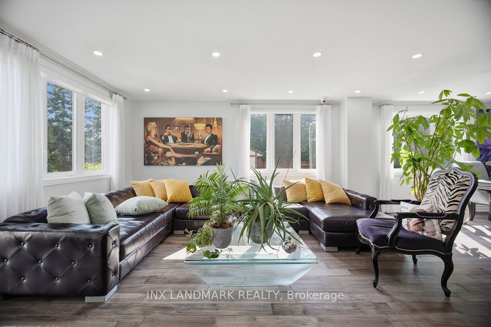 1497 Bancroft Drive, Mississauga, ON L5V 1M3 7