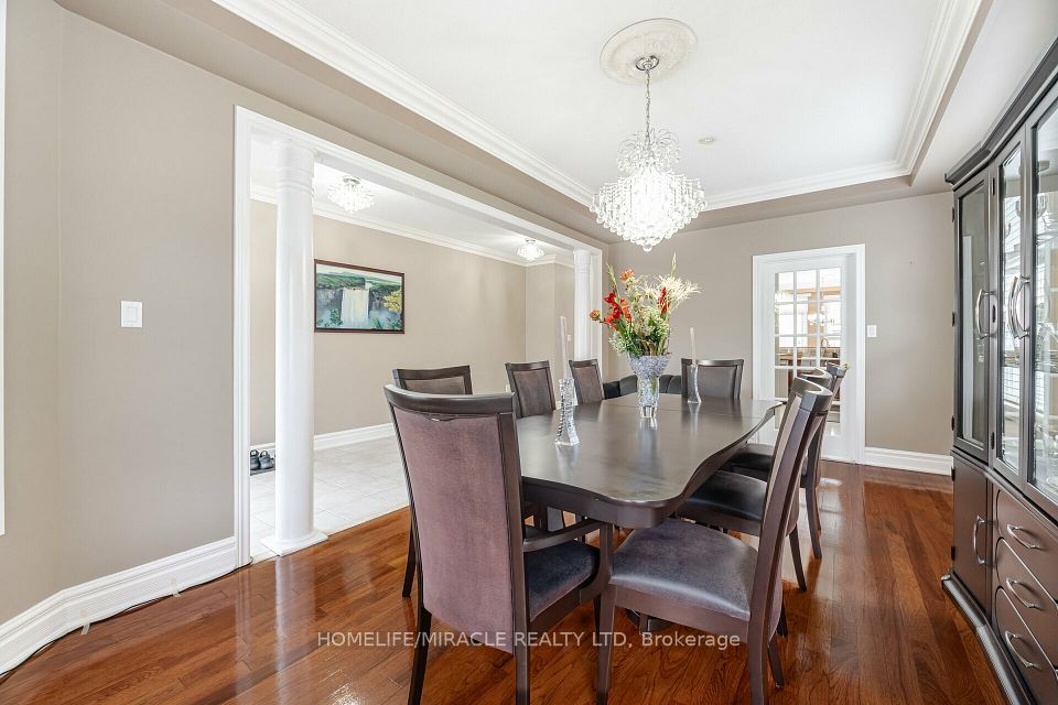 21 Summershade Street, Brampton, ON L6P 2C2 10