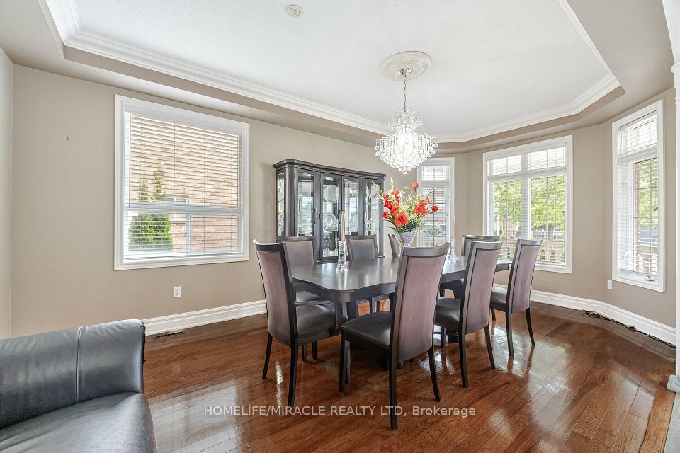 21 Summershade Street, Brampton, ON L6P 2C2 8