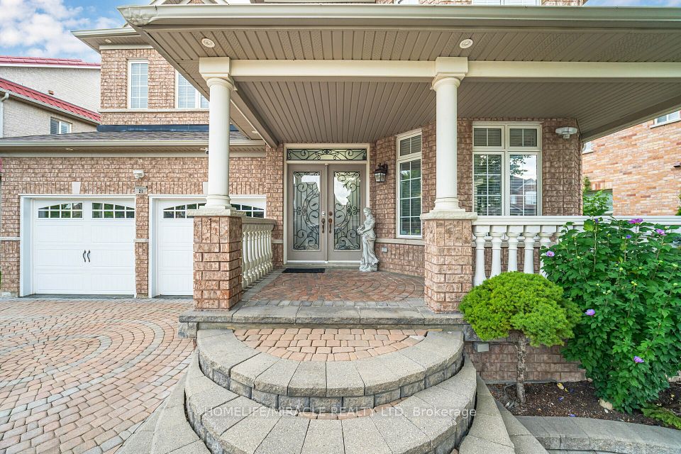 21 Summershade Street, Brampton, ON L6P 2C2 4
