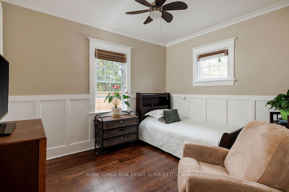 1099 Sixth Line, Oakville, ON L6H 1W6 17