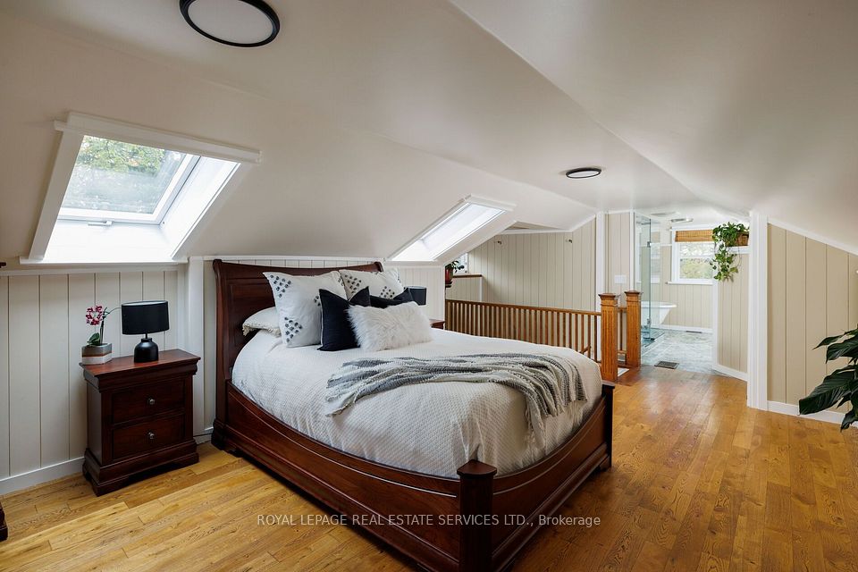 1099 Sixth Line, Oakville, ON L6H 1W6 20