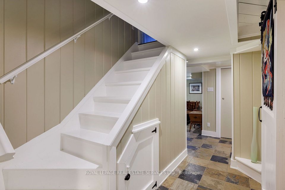 1099 Sixth Line, Oakville, ON L6H 1W6 23