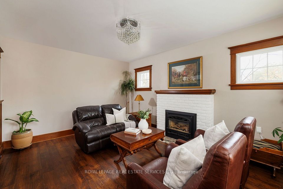 1099 Sixth Line, Oakville, ON L6H 1W6 5