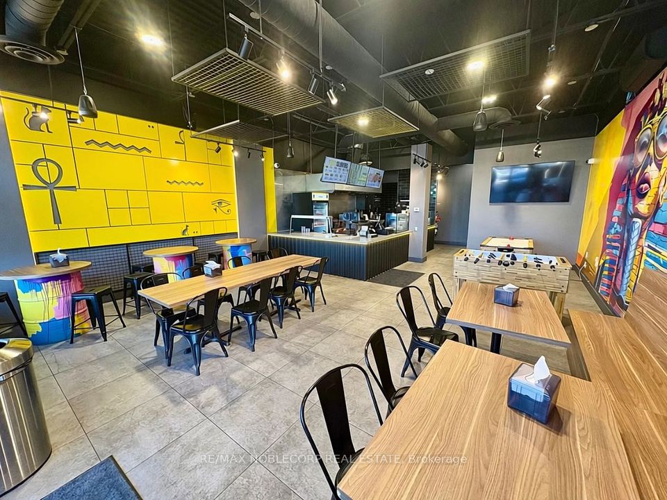 2460 Neyagawa Boulevard 9, Oakville, ON L6H 7P4