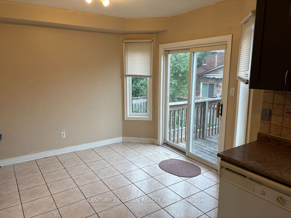 598 Dolly Bird Lane (Upper), Mississauga, ON L5W 1G7 11