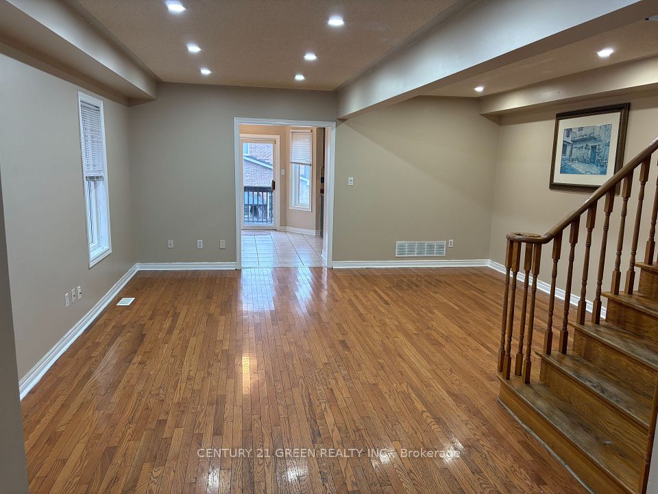 598 Dolly Bird Lane (Upper), Mississauga, ON L5W 1G7 7