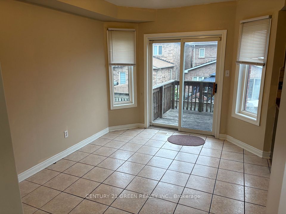 598 Dolly Bird Lane (Upper), Mississauga, ON L5W 1G7 10