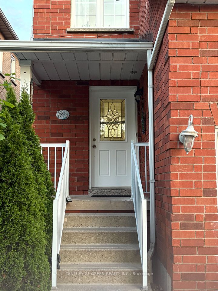 598 Dolly Bird Lane (Upper), Mississauga, ON L5W 1G7 3