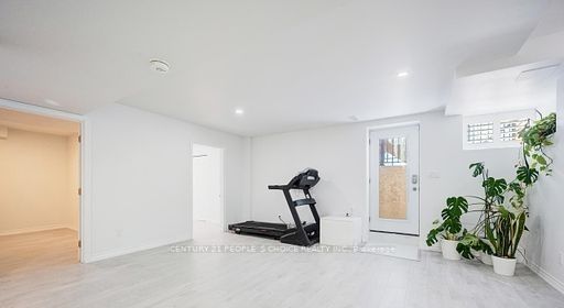 12 Action Drive, Brampton, ON L7A 4X8 6