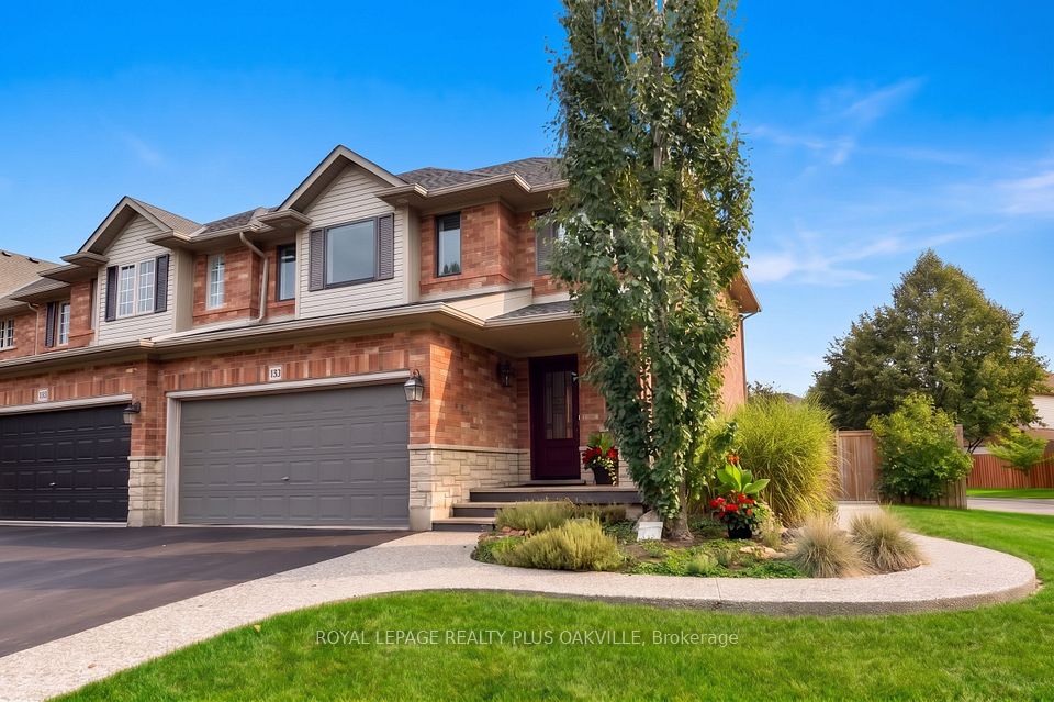 546 Sandcherry Drive, Burlington, ON L7T 4L6 3