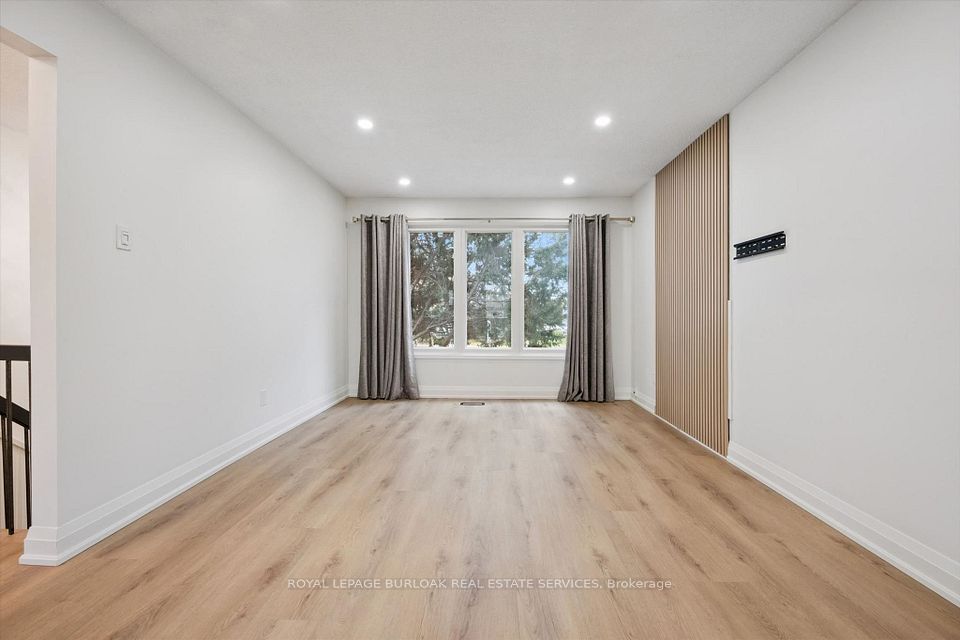 631 Guelph Line, Burlington, ON L7R 3M7 8