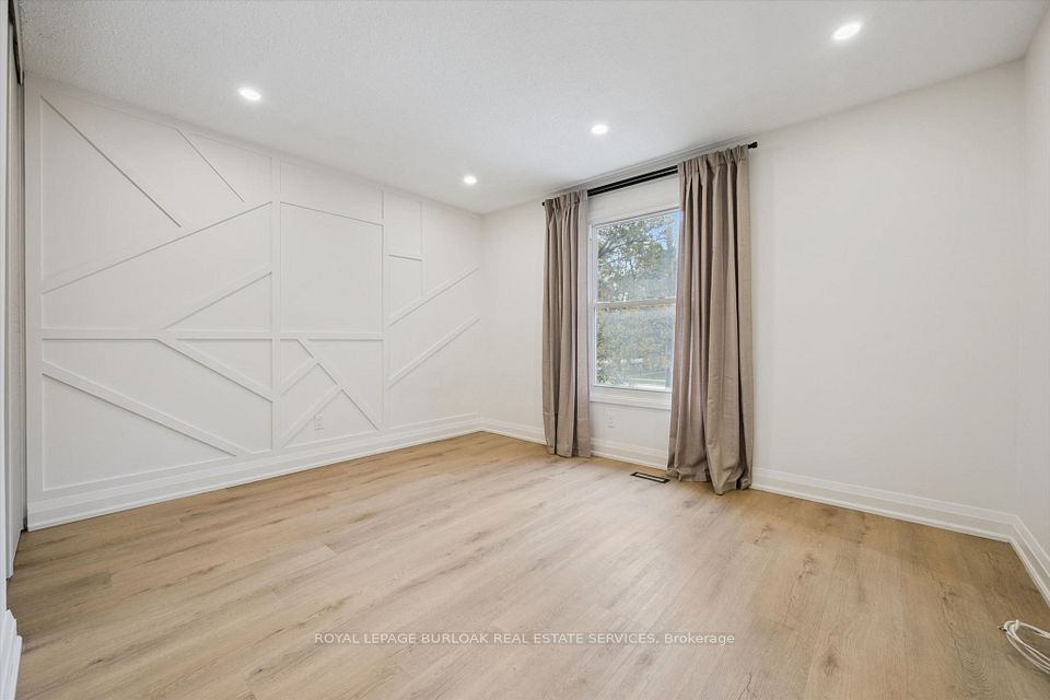 631 Guelph Line, Burlington, ON L7R 3M7 20