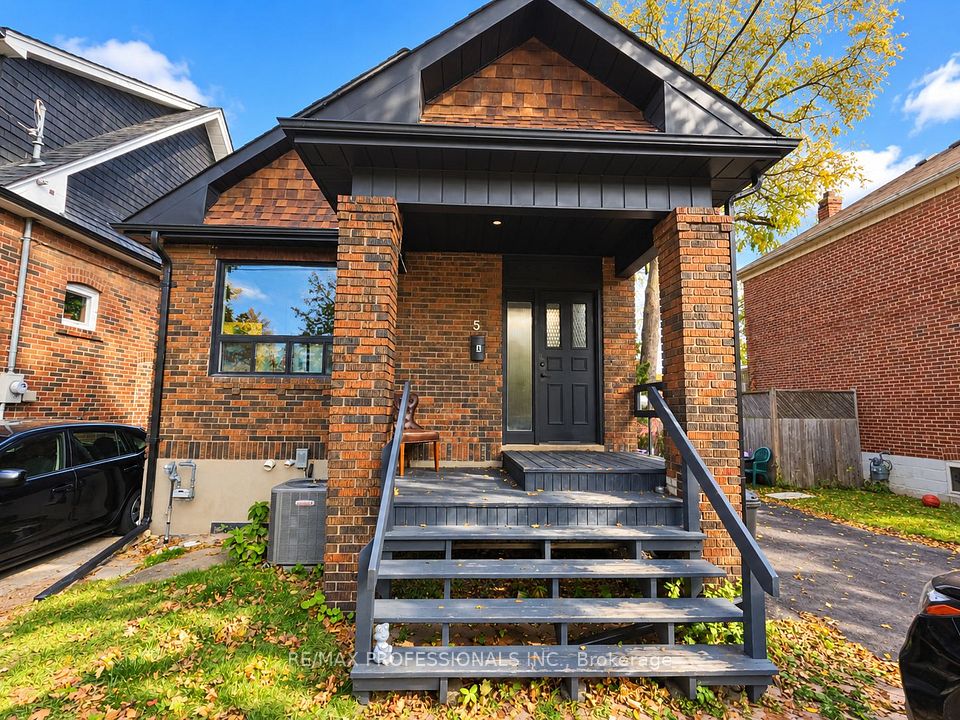 5 Twentieth Street Unit A, Toronto, ON M8V 3L5 2