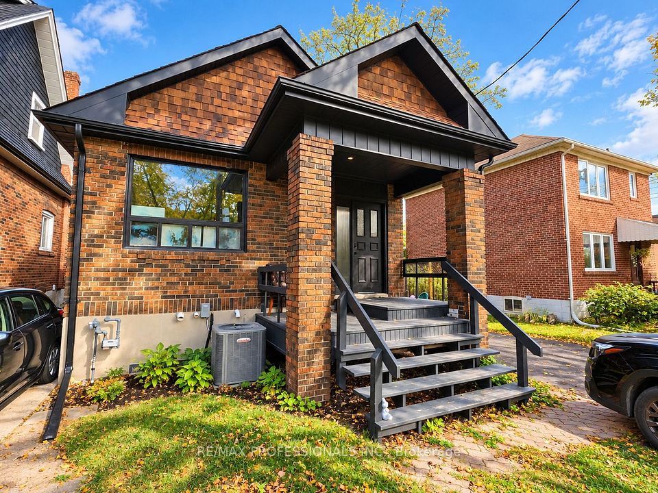 Detached at 5 Twentieth Street Unit A, Toronto, ON M8V 3L5