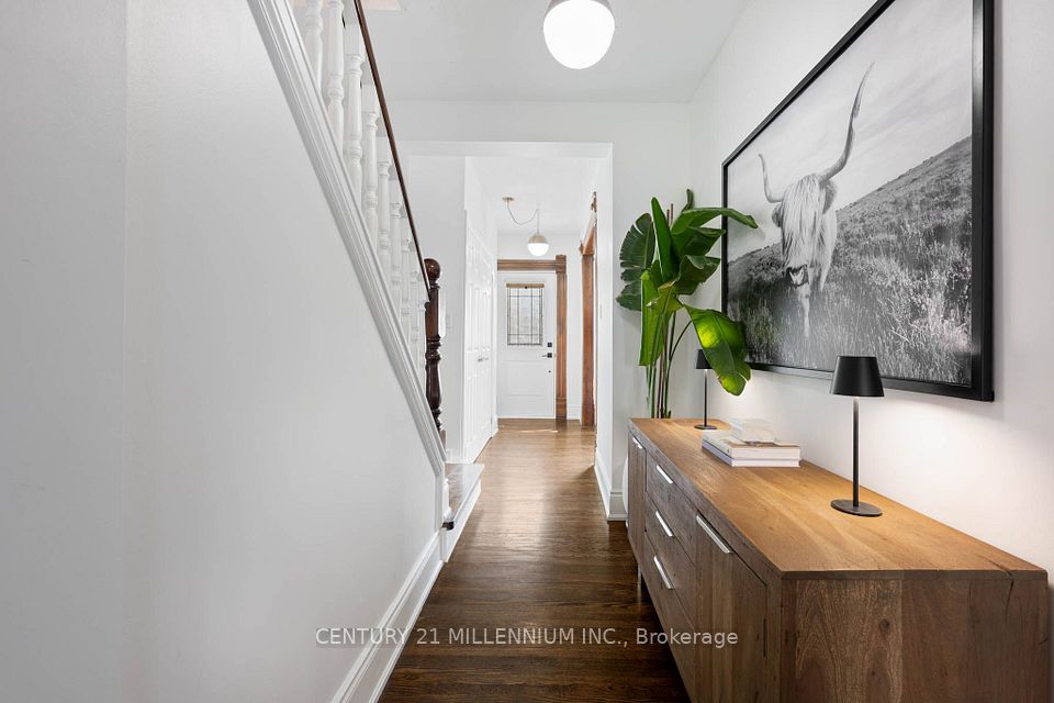 8 William Street, Brampton, ON L6V 1L2 4