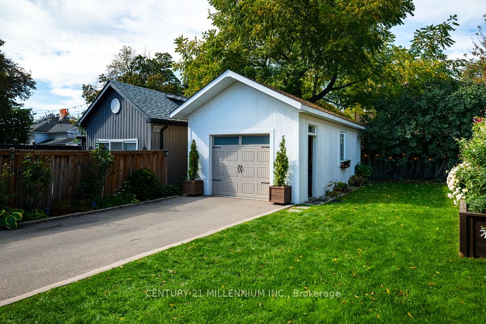 8 William Street, Brampton, ON L6V 1L2 24