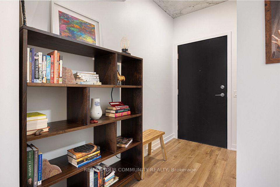 1808 St. Clair Avenue W 304, Toronto, ON M6N 0C1 21