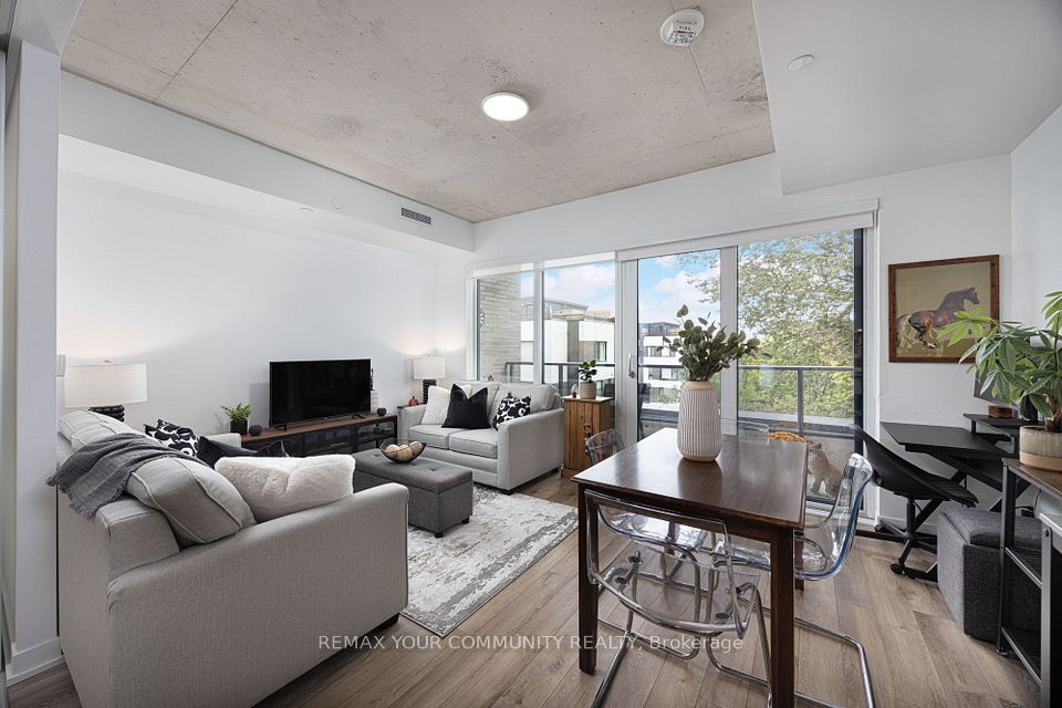 1808 St. Clair Avenue W 304, Toronto, ON M6N 0C1 4