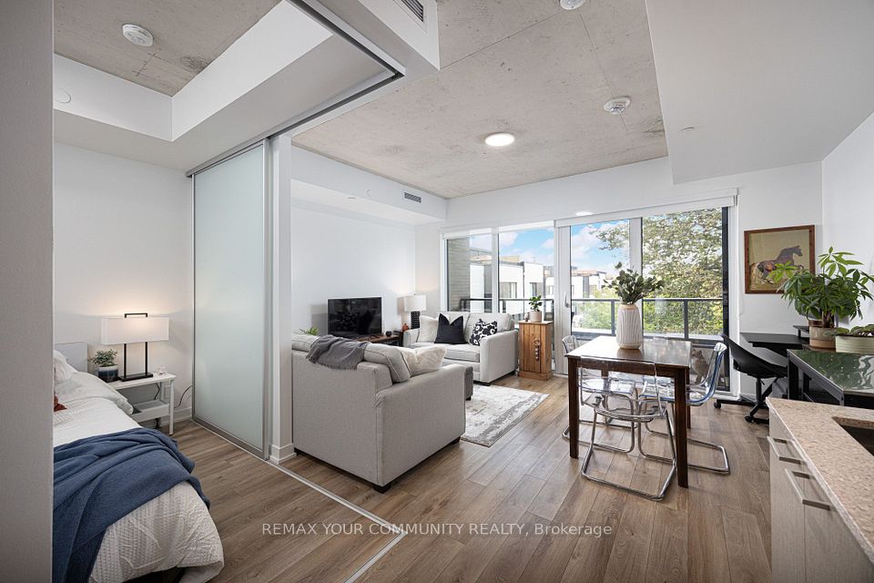 1808 St. Clair Avenue W 304, Toronto, ON M6N 0C1 3