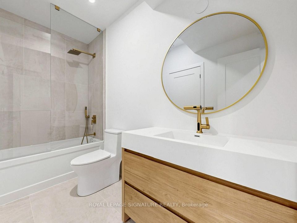 1077 Orchard Road BSMT, Mississauga, ON L5E 2N7 22
